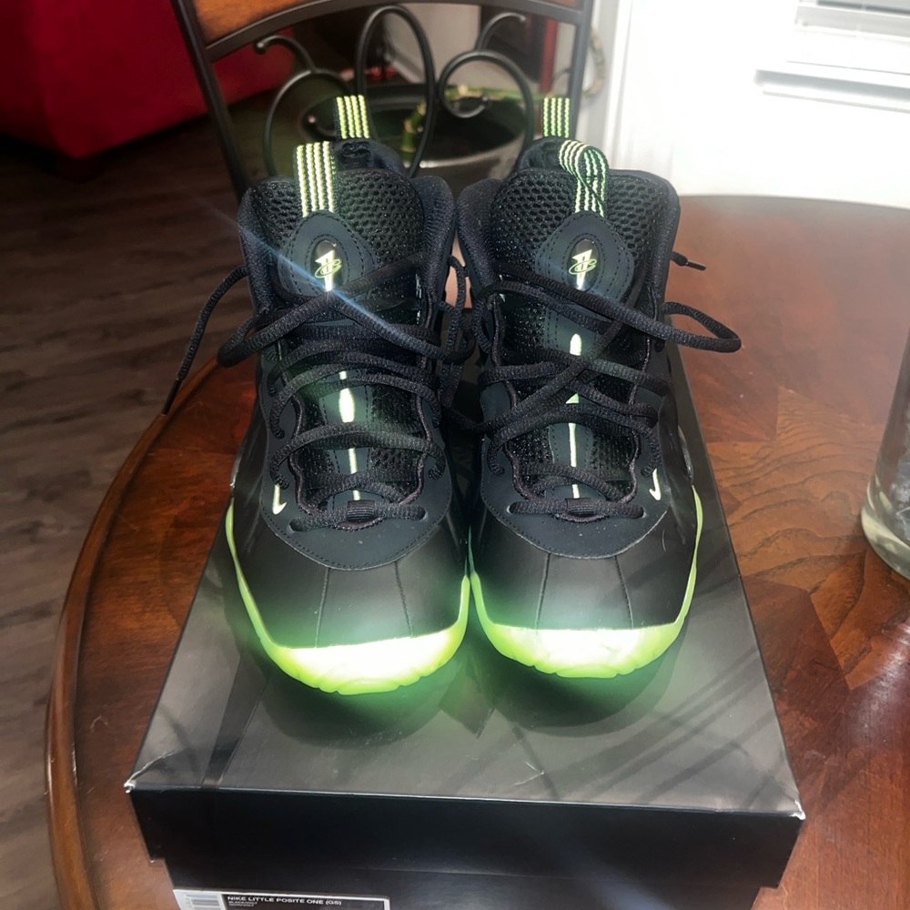 Black Volt Foamposites